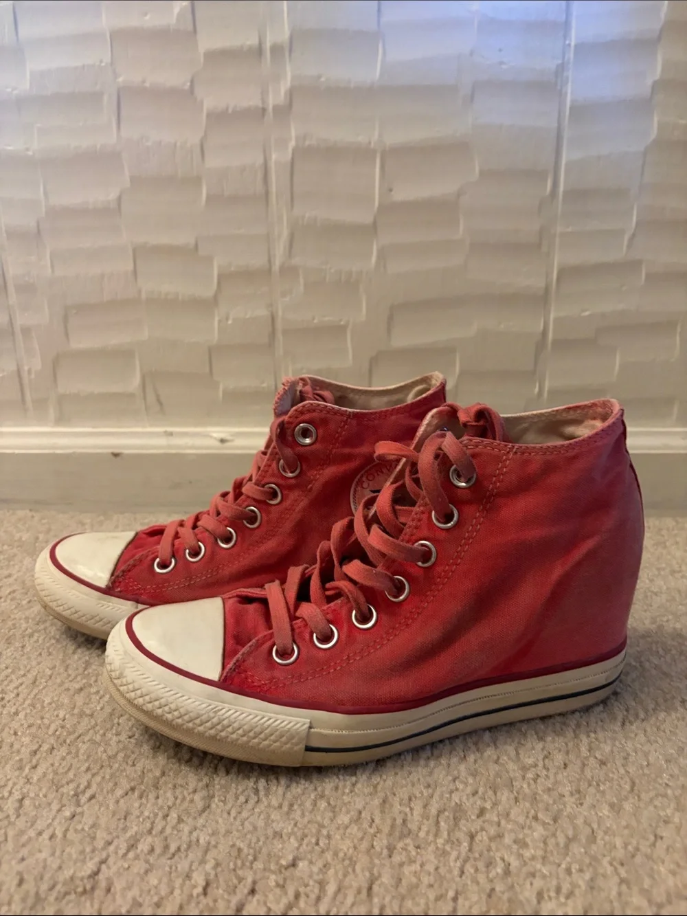 Converse Chuck Taylor All Star Lux Hidden Wedge Sneakers - Size 8